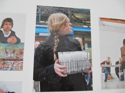 Gemeentemuseum, Chrissy with her mothers' work of art, elected for exposition